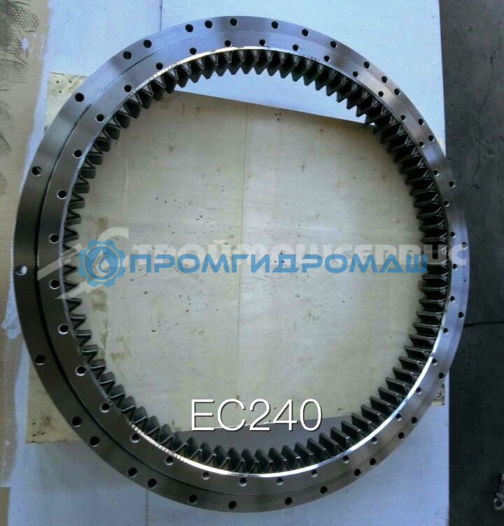 Опорно-поворотный круг Volvo EC240BL (ОПУ 14520570)